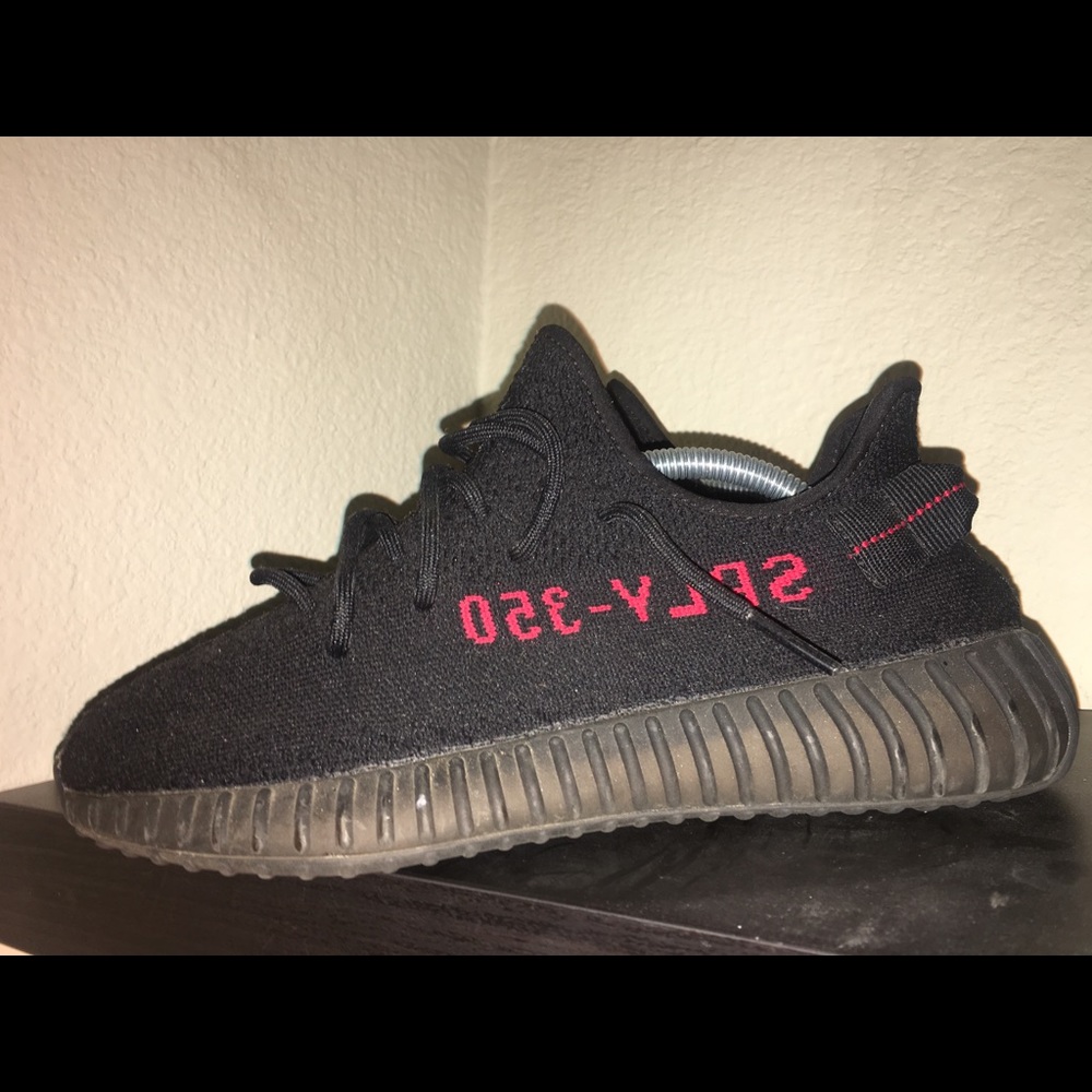 Yeezy 350 boost bred